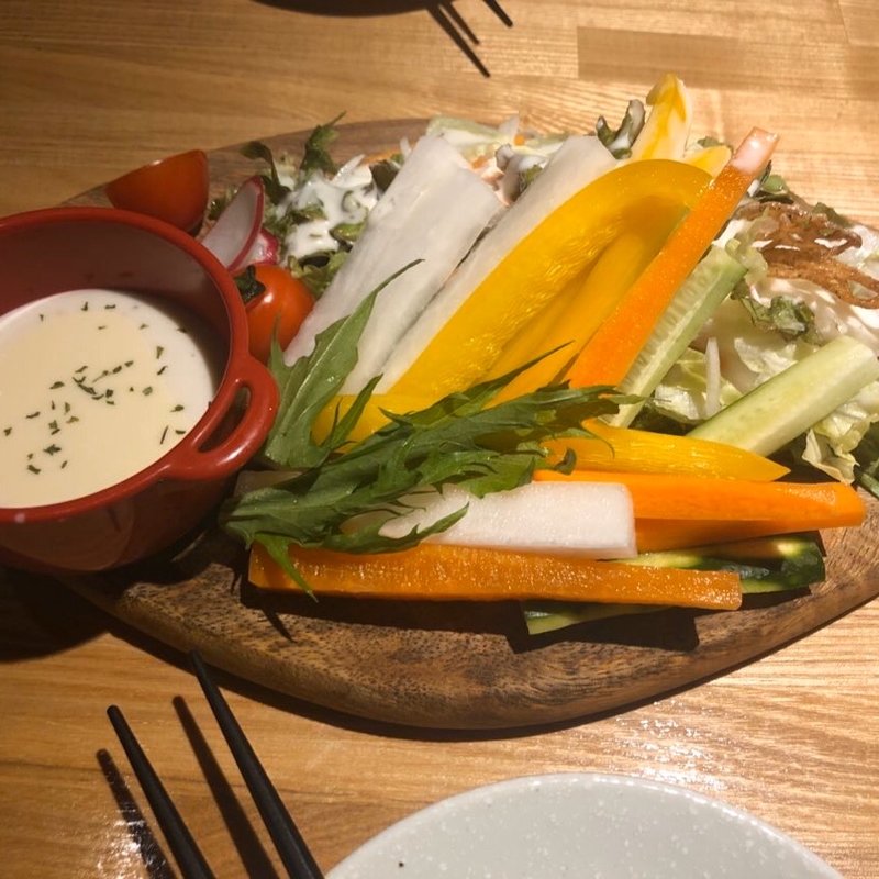 産直野菜のバーニャスティック(神戸ポークとワインのお店 Bistro Re:MARC)