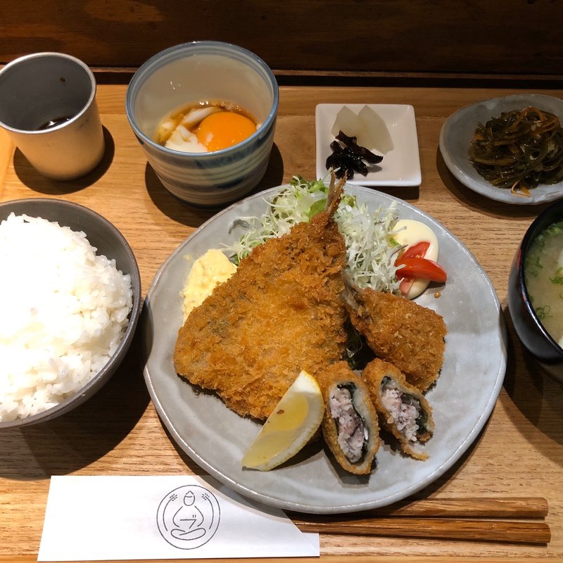 アジフライとイワシの梅しそ揚げ(ブッダイーツ)