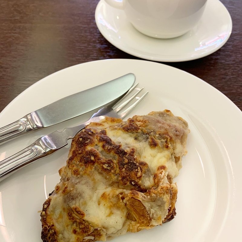 クロワッサン ジャンボン(Patisserie　Rond-to （パティスリー ロント）)