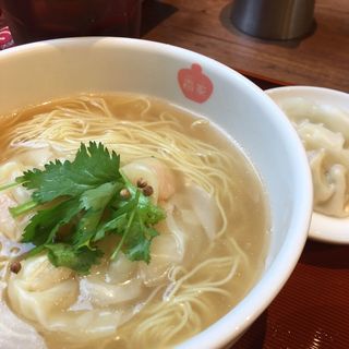 海老ワンタン麺(香家 渋谷ヒカリエShinQs店)