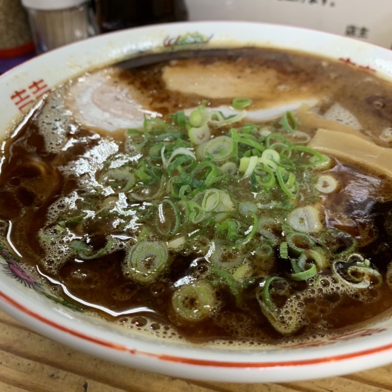 黒正油らーめん(博多ラーメン めんとく屋)