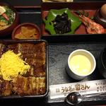 うな重(特上)(うなぎの留さん 本店 （ホンテン）)
