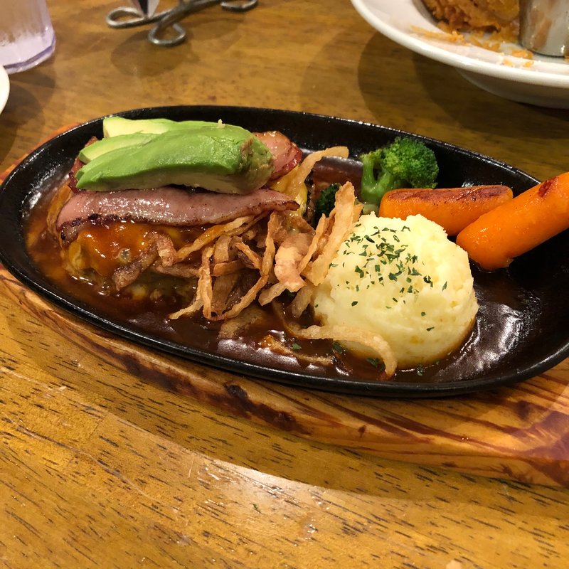 カリフォルニア(AMERICAN HOUSE クイーンズスクエア店)