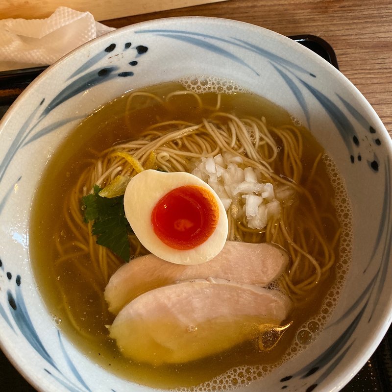 煮干しラーメン(ひとはな亭)