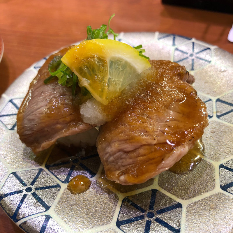 まぐろホホ肉(回転寿司 さんきゅう杭全店)