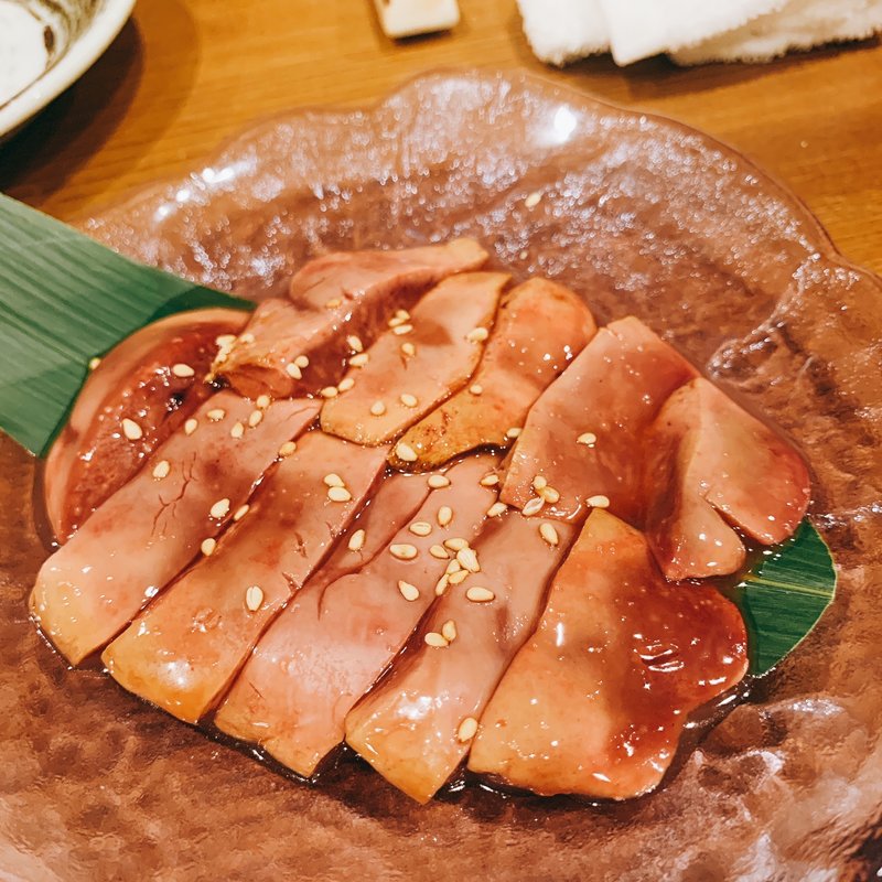 レバ刺し(炭火焼鳥ことり)