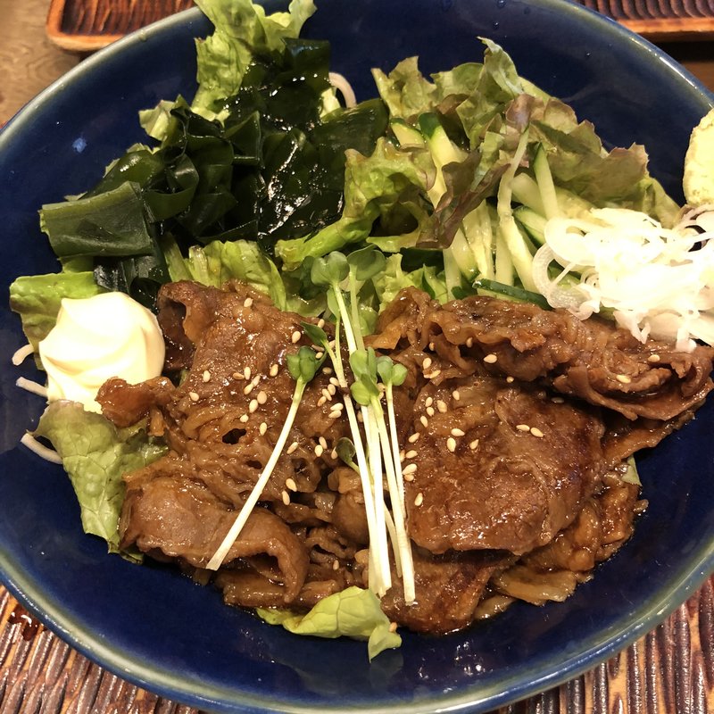 牛肉レタス(大野屋 元代々木町店)