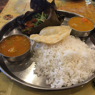 ミーンポリッチャデセット(南インド料理 ケララバワン)
