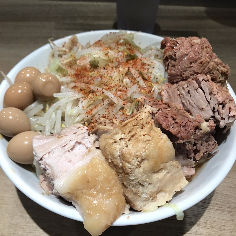 ラーメン＋うずら＋豚増し(MEN YARD FIGHT)
