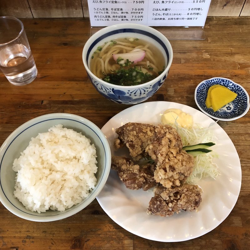 から揚げ定食(宝うどん )