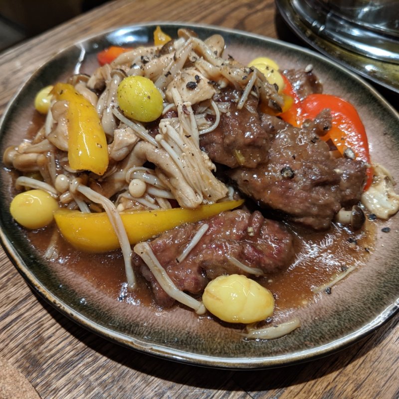 牛ハラミのオイスターソース炒め(チャイニーズビストロ802)