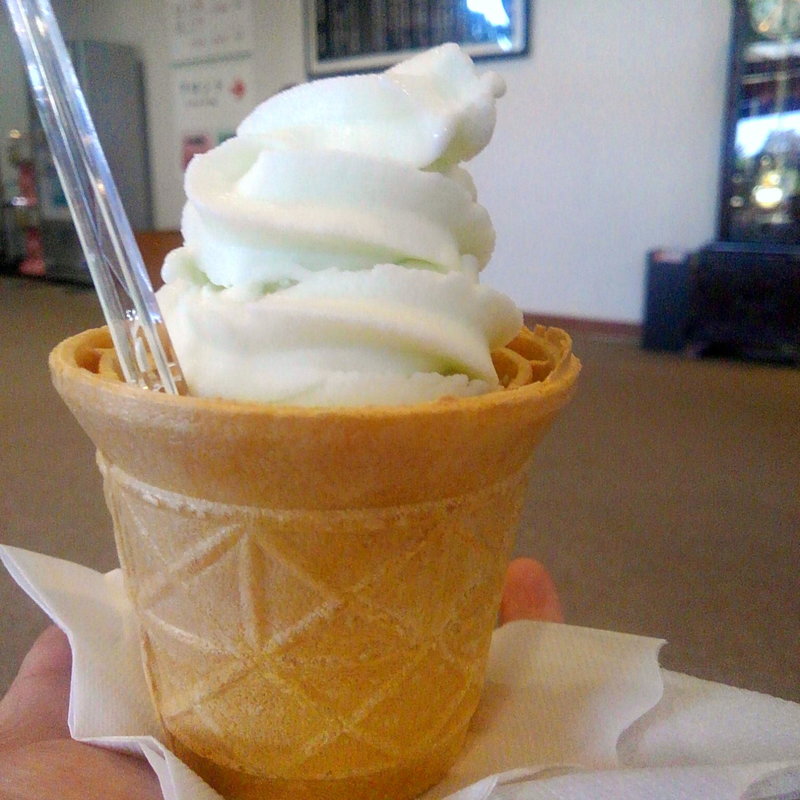 ソフトアイス　マスクメロン(薬師堂温泉 )