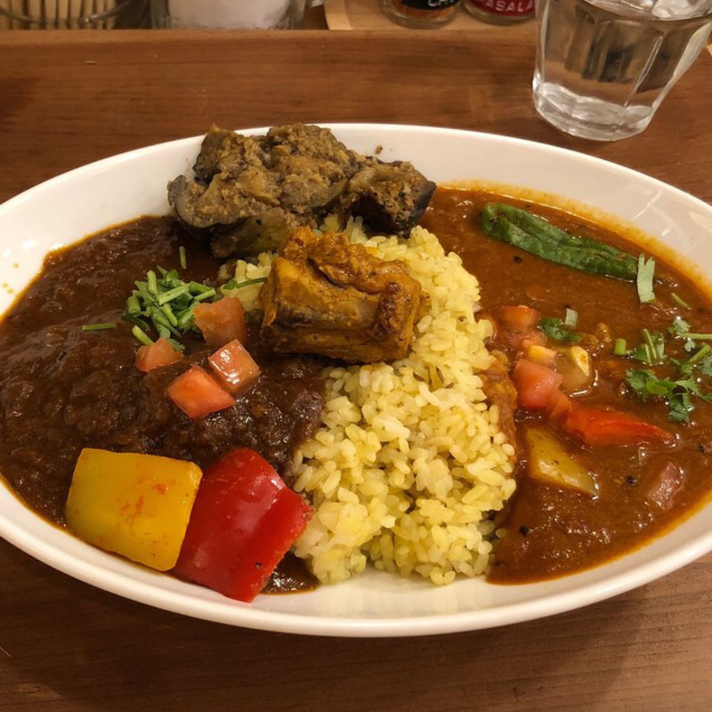 マグロのタマリンドフィッシュヘッドカリー(築地スパイス食堂かぶと)