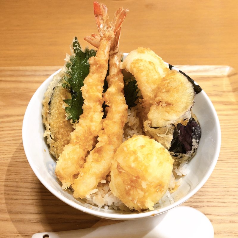 海老天丼(うどんダイニング 弥栄（IYASAKA）)