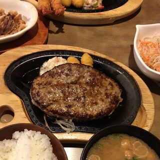 レギュラーハンバーグステーキ・和セット(びっくりドンキー久留米インター店)