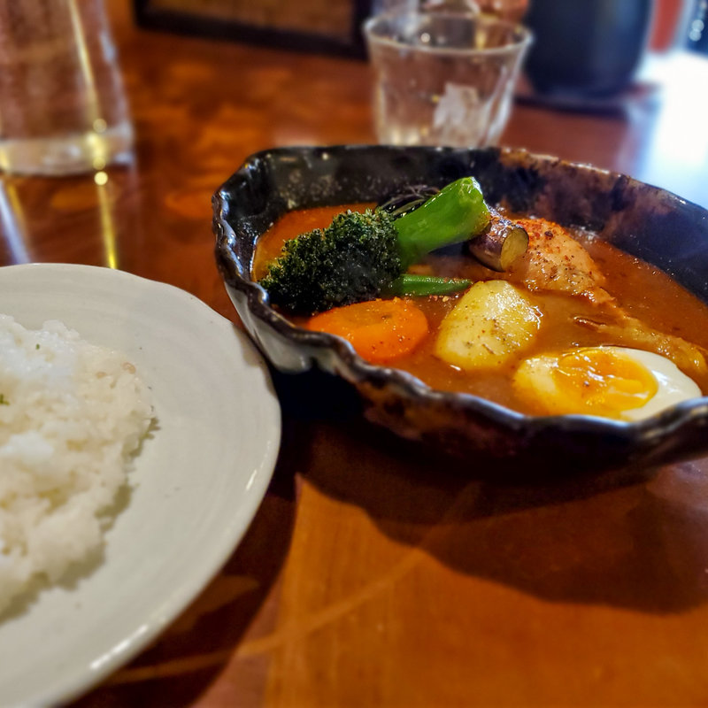 チキンベジタブルカレー(ルッカパイパイ (look ka pypy))