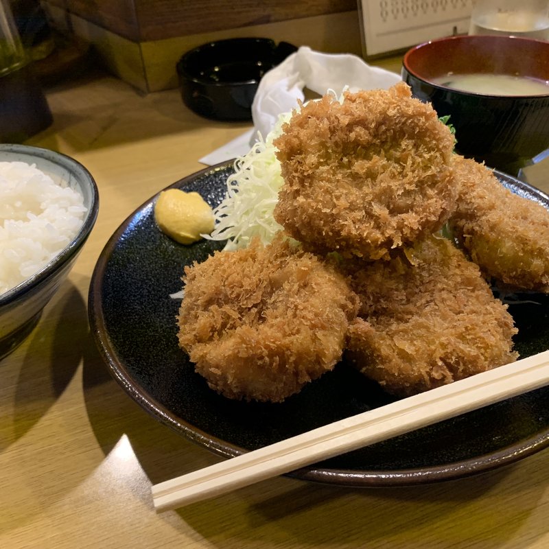 ヒレカツ定食(いちごや )