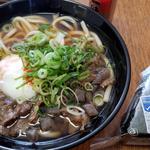 即席ぼっかけうどん&鮭🍙(職場の賄い昼飯)