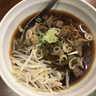 牛肉麺(龍美 栄店)