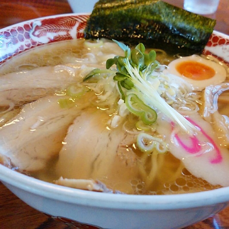 昔ながらの中華そば(麺屋○文 （めんやまるぶん）)