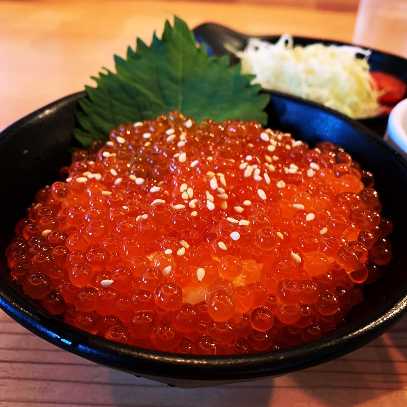 いくら丼(#肉寿司#野菜巻き串#熟成魚 ハッシュタグ )