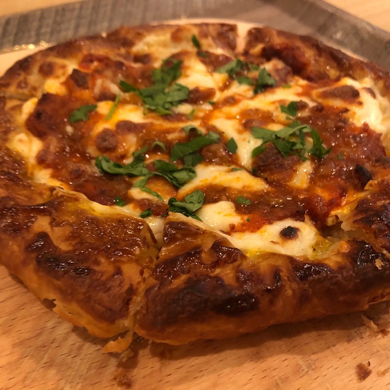 ミートラザニアパイッツア(イタリアンダイニングぺスカ)