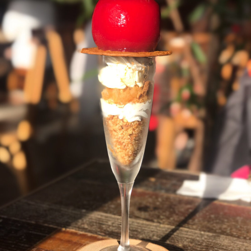 りんごパフェ(リスカフェ)