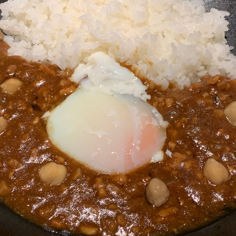 キーマカレー(チョコレートバンク)