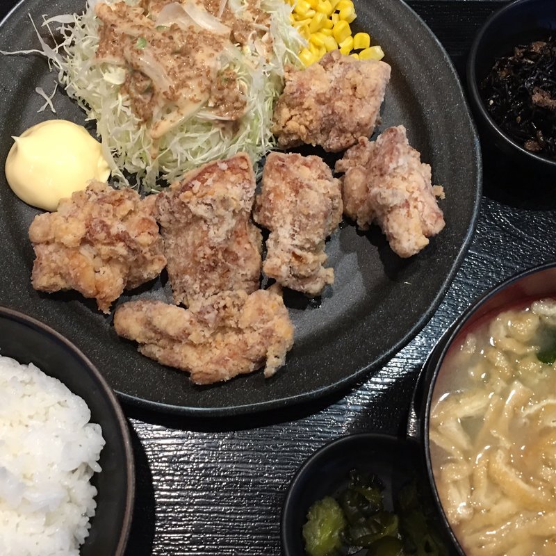 から揚げ定食(くろだるま 国分店 )