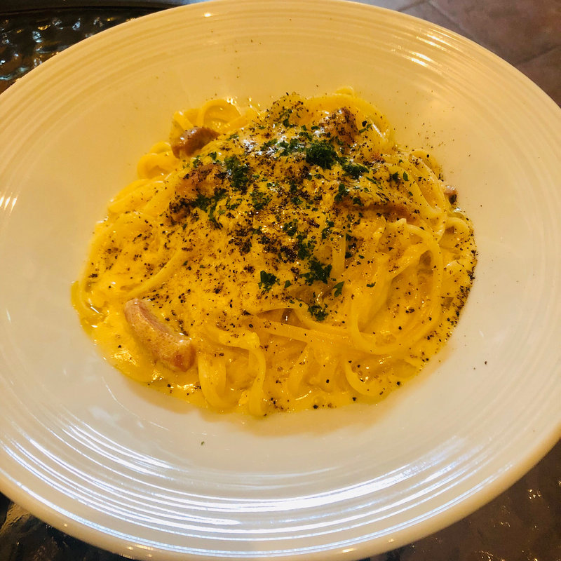 チーズたっぷりカルボナーラ(路地裏酒場BAR　コイズミ （BAR KOIZUMI）)