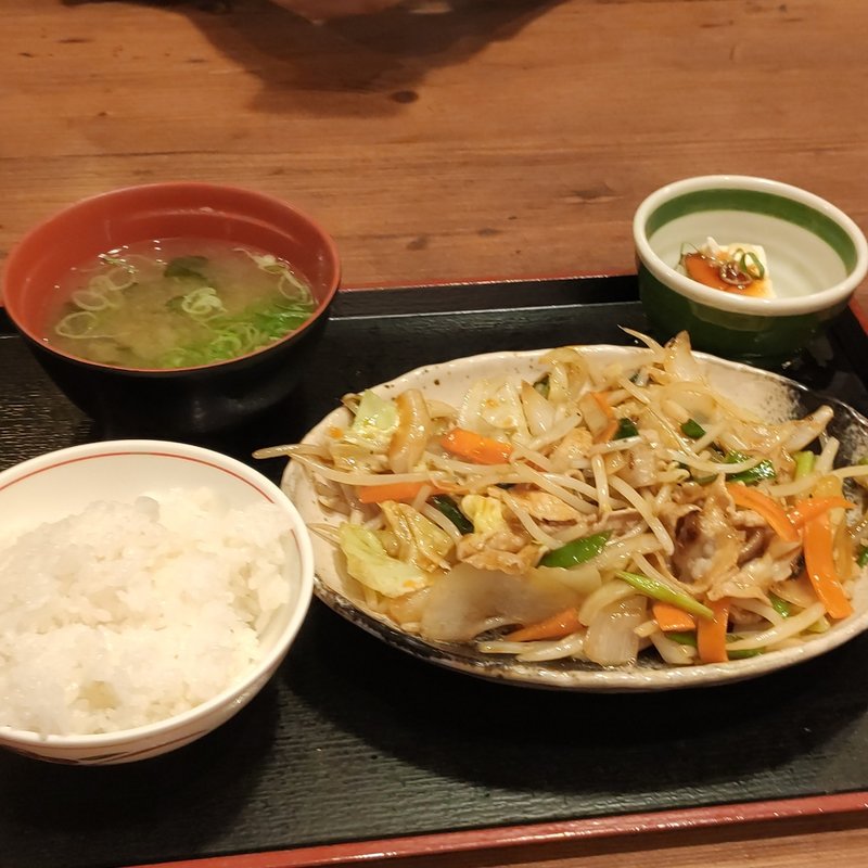 肉野菜炒め定食(街かど屋 潮見が丘)