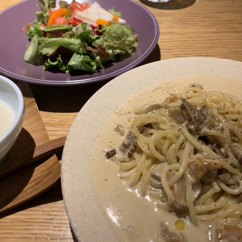 ポルチーニと栗のクリームパスタ(料理屋 としまや)
