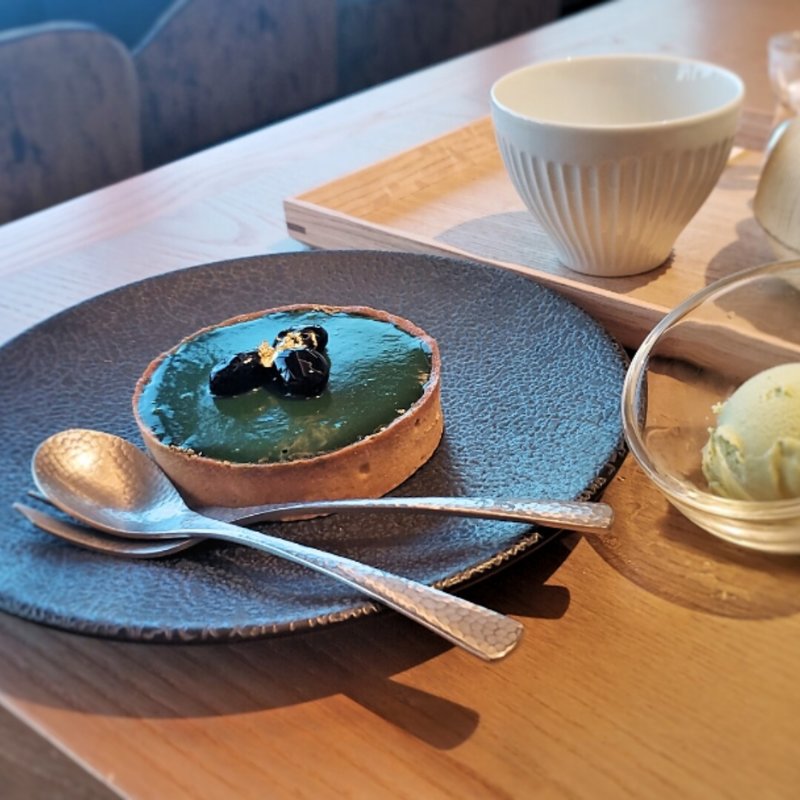 濃い抹茶のチーズタルト(神楽坂　茶寮　渋谷スクランブルスクエア店)