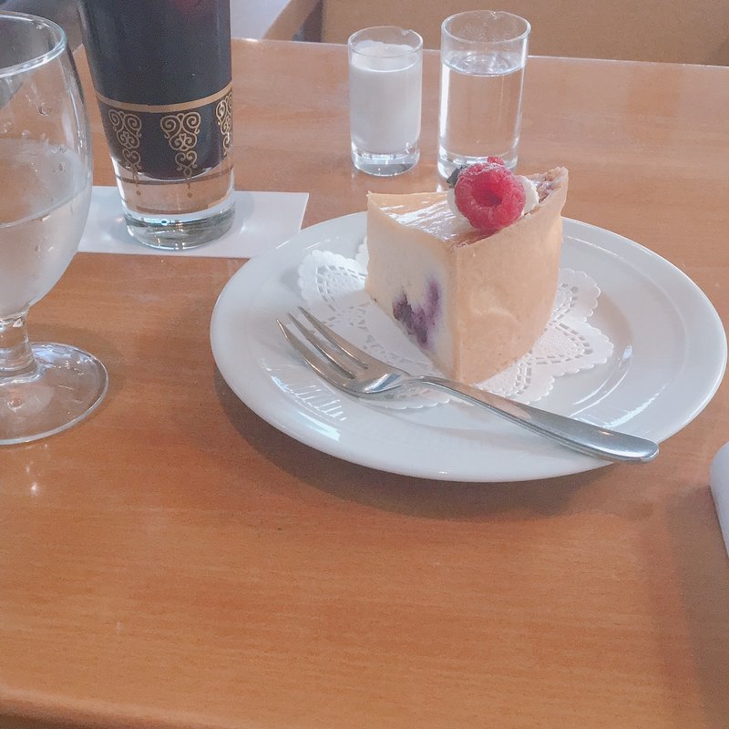 ミックスベリーチーズケーキ(モントーク （montoak）)
