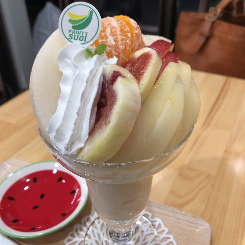 季節のパフェ(フルーツスギ)