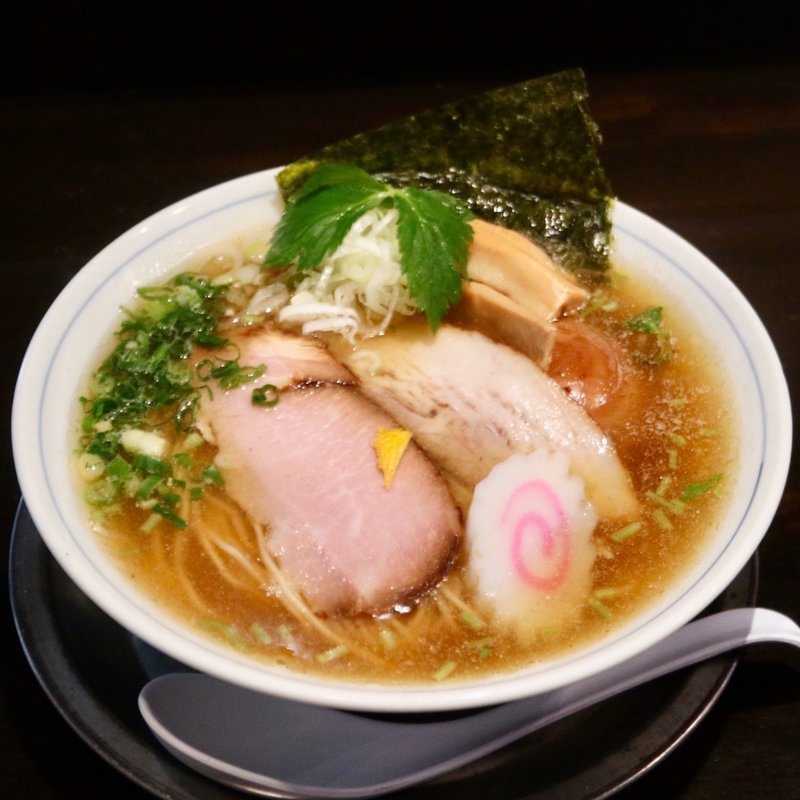 煮干しラーメン(麺奏 弥栄 （iyasaka）)