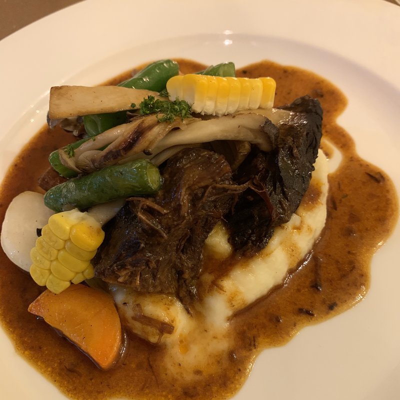 ランチコース（鶏肉のロースト）(ビストロ レスカリエ)