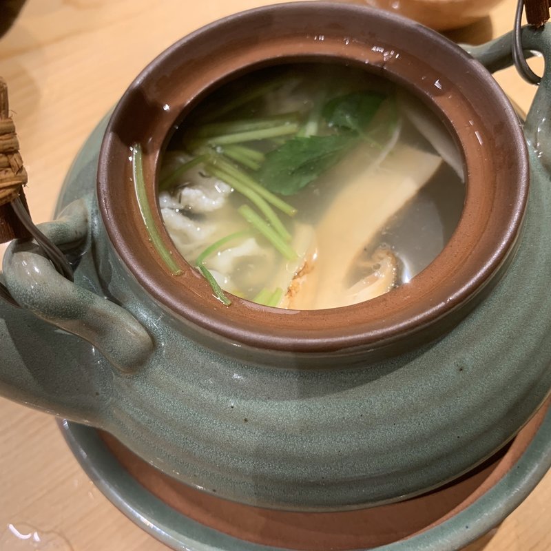 松茸土瓶蒸し(すしの助 肥後橋店)