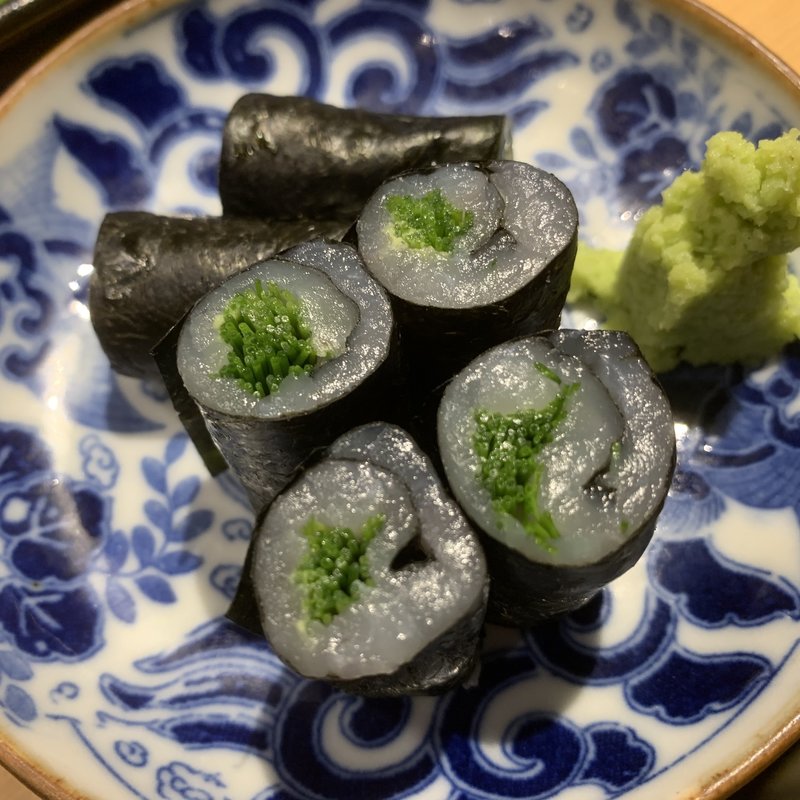 芽ネギとてっさの細巻き(すしの助 肥後橋店)