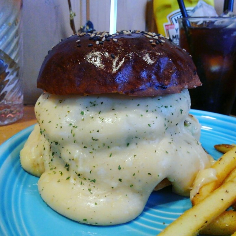 チューブラーベルズバーガー(The Burgerlion-バーガリオン)