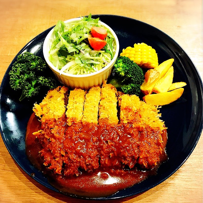 ビーフカツ　(サラダ付き)(ボトムステーキ 広島八丁堀店)