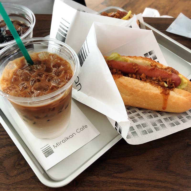 ホットドッグ(カレー)(ミライカン カフェ （Miraikan Cafe）)