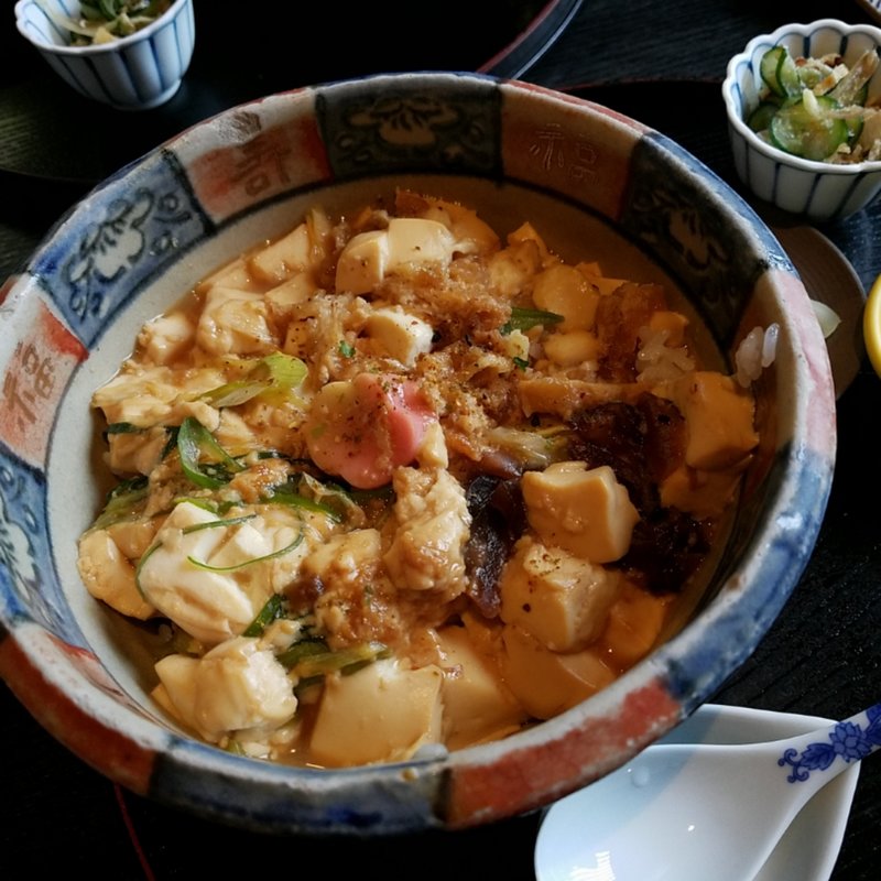 とようけ丼(とようけ茶屋 （とようけちゃや）)