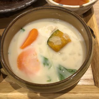 豆乳スープ(musi-vege+ 阪急三番街店（ムシベジプラス）)