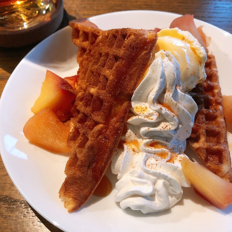 ワッフル(アップル)(壱里山Cafe)