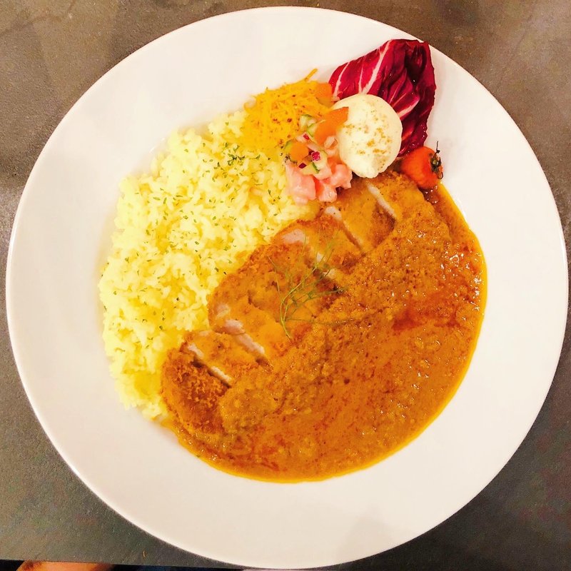 日替わりカレー（スパイシーポークカツカレー）(ミセス ダダ（Mrs.Dada）)