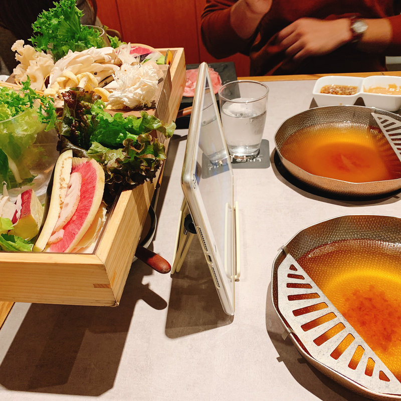 黒牛と大麦三元豚のコース(しゃぶしゃぶ れたす)