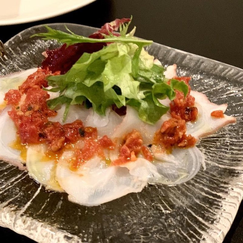 北海タコのソフトスモークカルパッチョ仕立て(VILLAZZAdue)