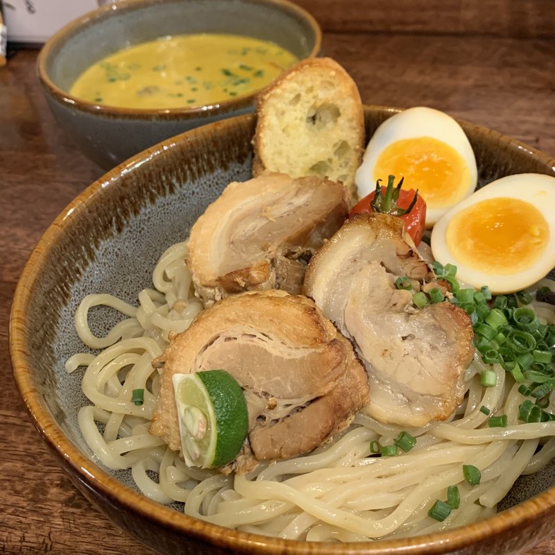 限定 濃厚カニとアサリ、サフランのつけ麺(海老丸らーめん)