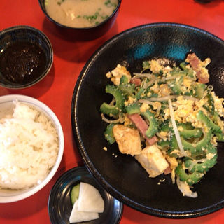 ゴーヤチャンプルー定食(沖縄料理護佐丸 / Okinawa Restaurant GOSAMARU)